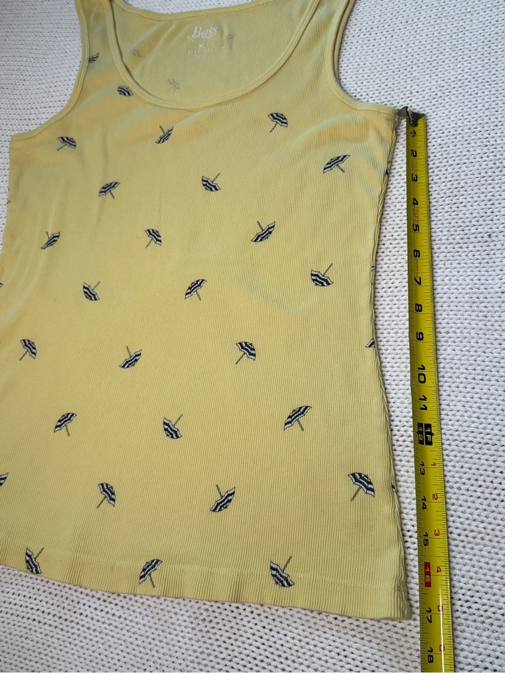 Bass 100% Cotton Yellow Tank Top with Striped Umbrellas. - Picture 6 of 6